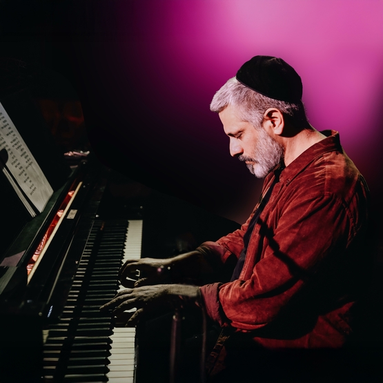 תמונת מופע: אביתר בנאי - מופע סולו